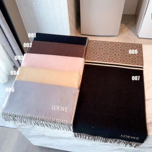 ロエベ マフラー 超可愛い 秋冬 A31703