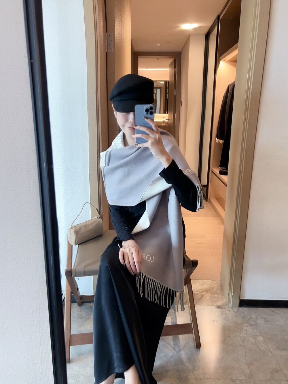 ロエベ マフラー 超可愛い 秋冬 A31703