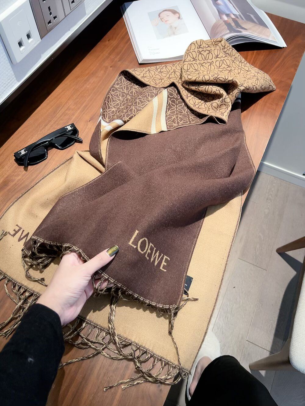 ロエベ マフラー 超可愛い 秋冬 A31703