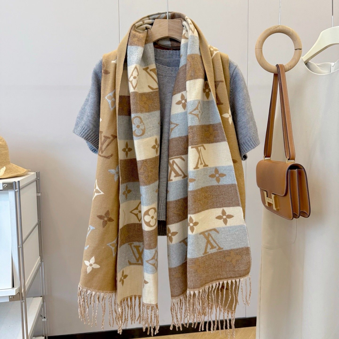 ルイヴィトン マフラー 秋冬 A31702