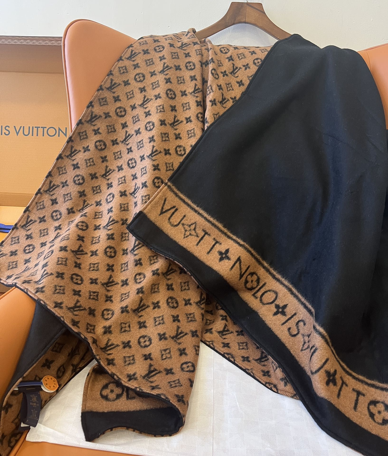 ルイヴィトン 高品質 大判ストール 秋冬 A31695