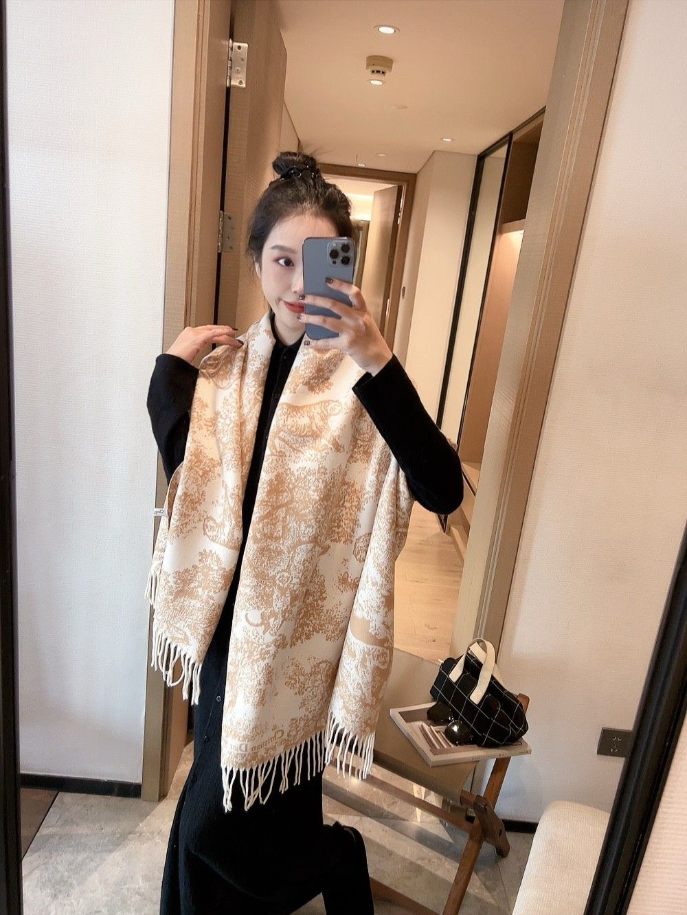 ディオール マフラー 動物 プリント A31699