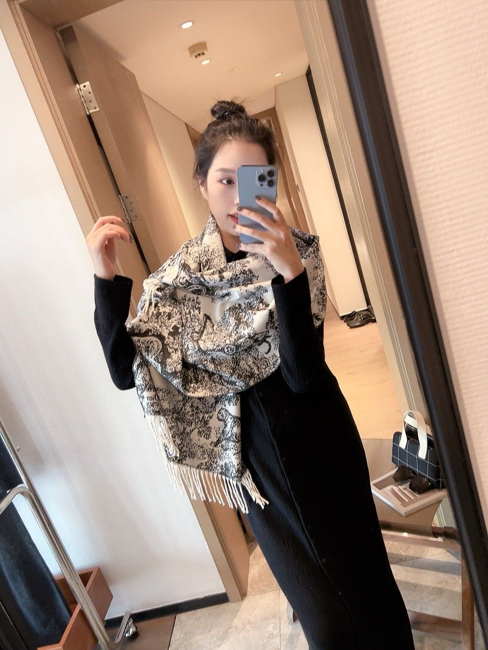 ディオール マフラー 動物 プリント A31699