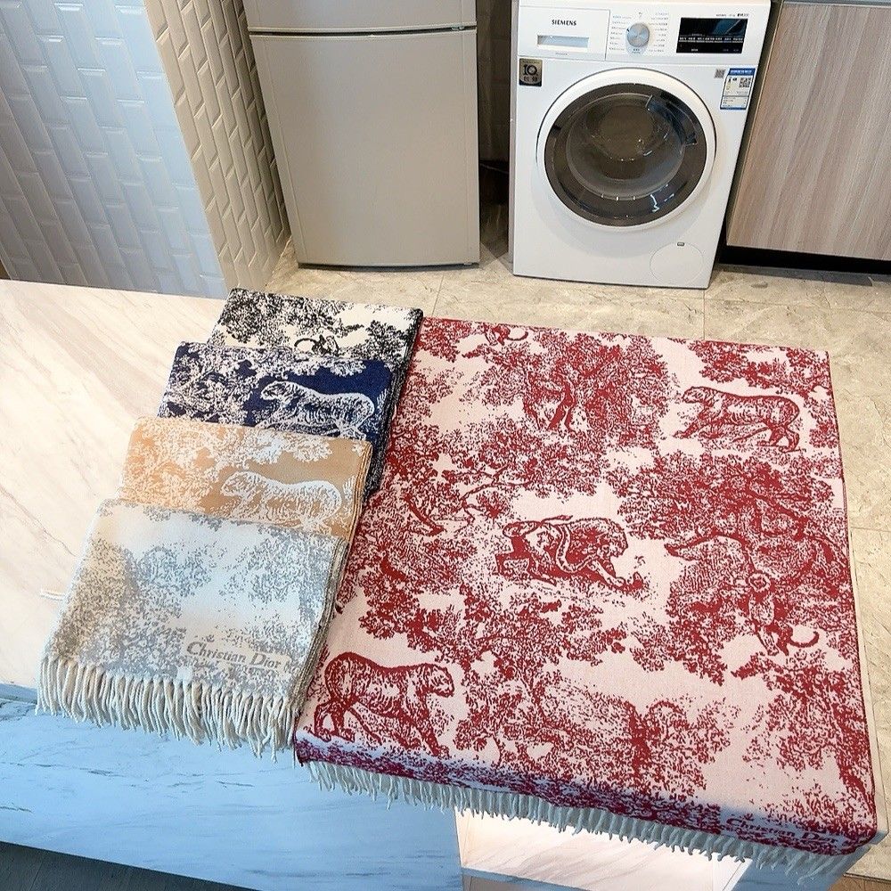 ディオール マフラー 動物 プリント A31699