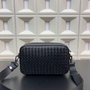 ボッテガ ヴェネタ ショルダーバッグ メンズ A31687