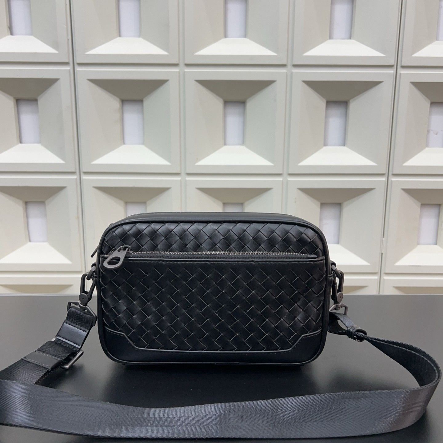 ボッテガ ヴェネタ ショルダーバッグ メンズ A31687