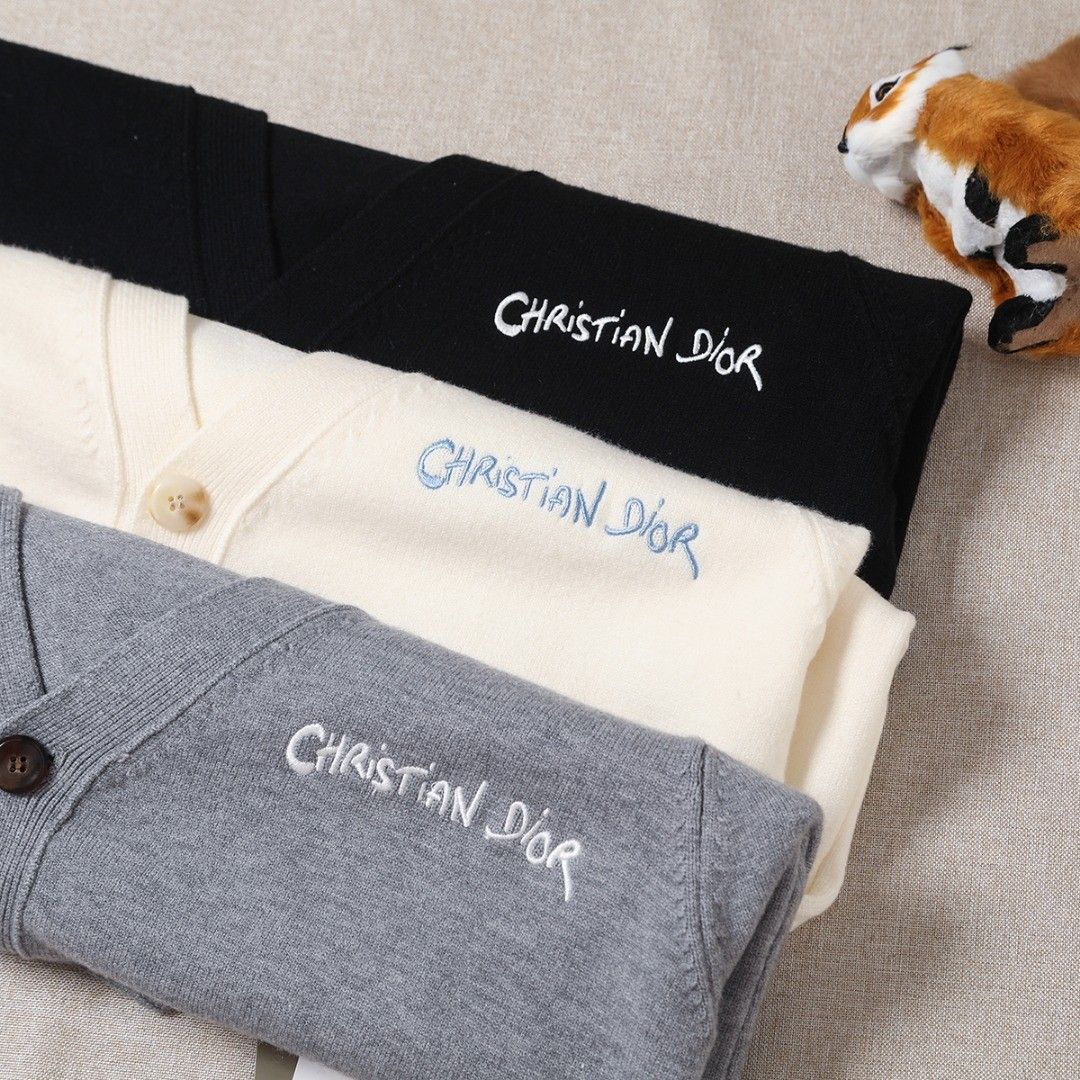 ディオール ニットカーディガン 男女向け 高級感 A31735
