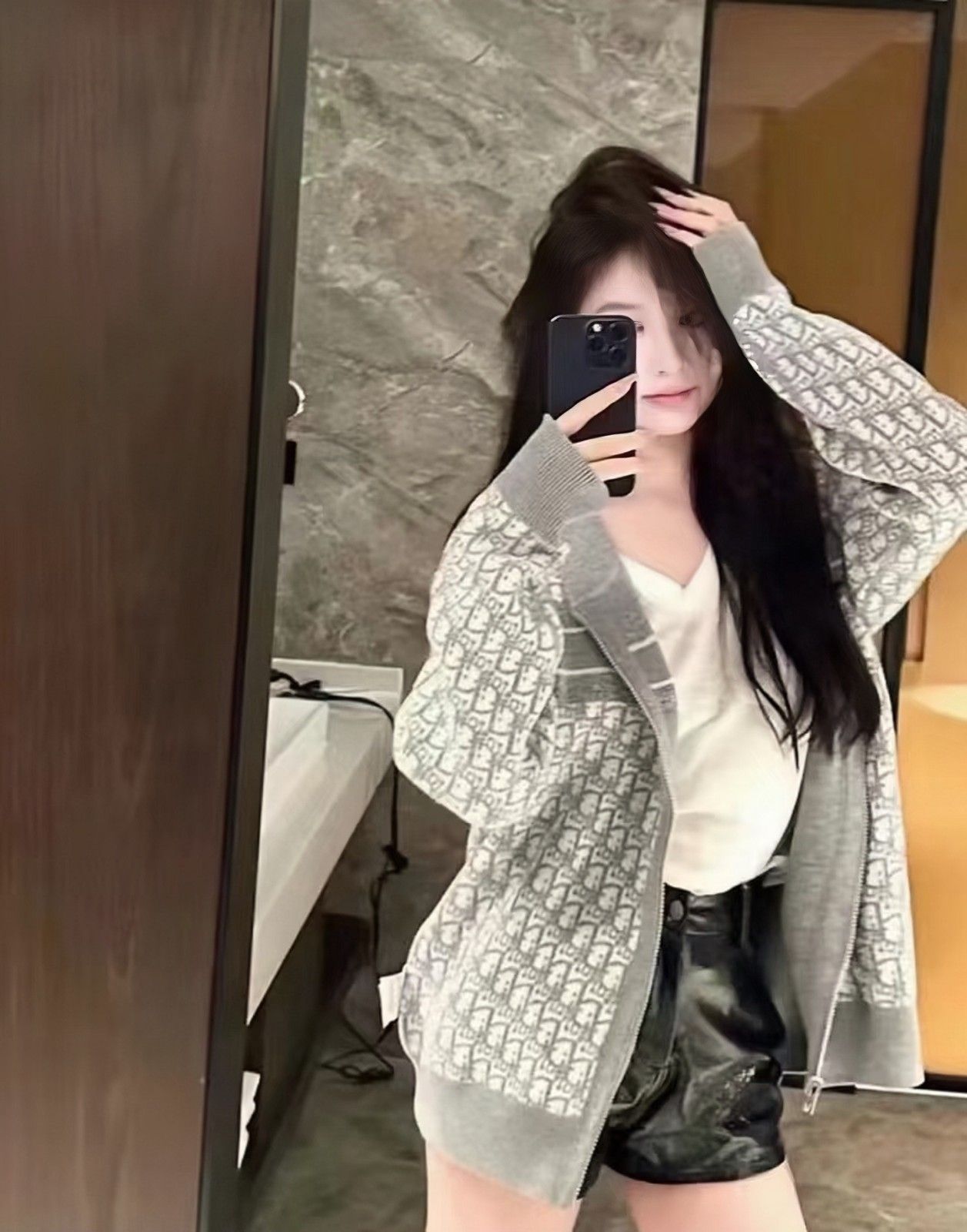 ディオール ニットジャケット 総柄 暖かい A31711