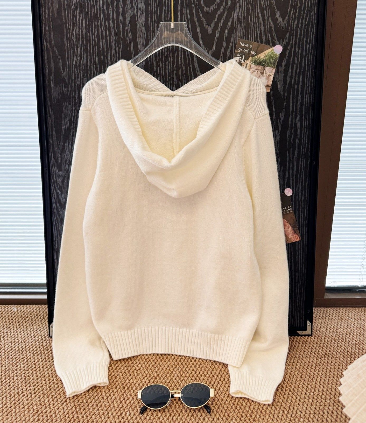 ディオール セーター フード付き ニット 刺繍 A31710