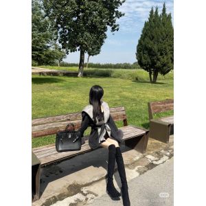 ルイヴィトン コート フード付きミドル丈 ファー付き袖 A31740