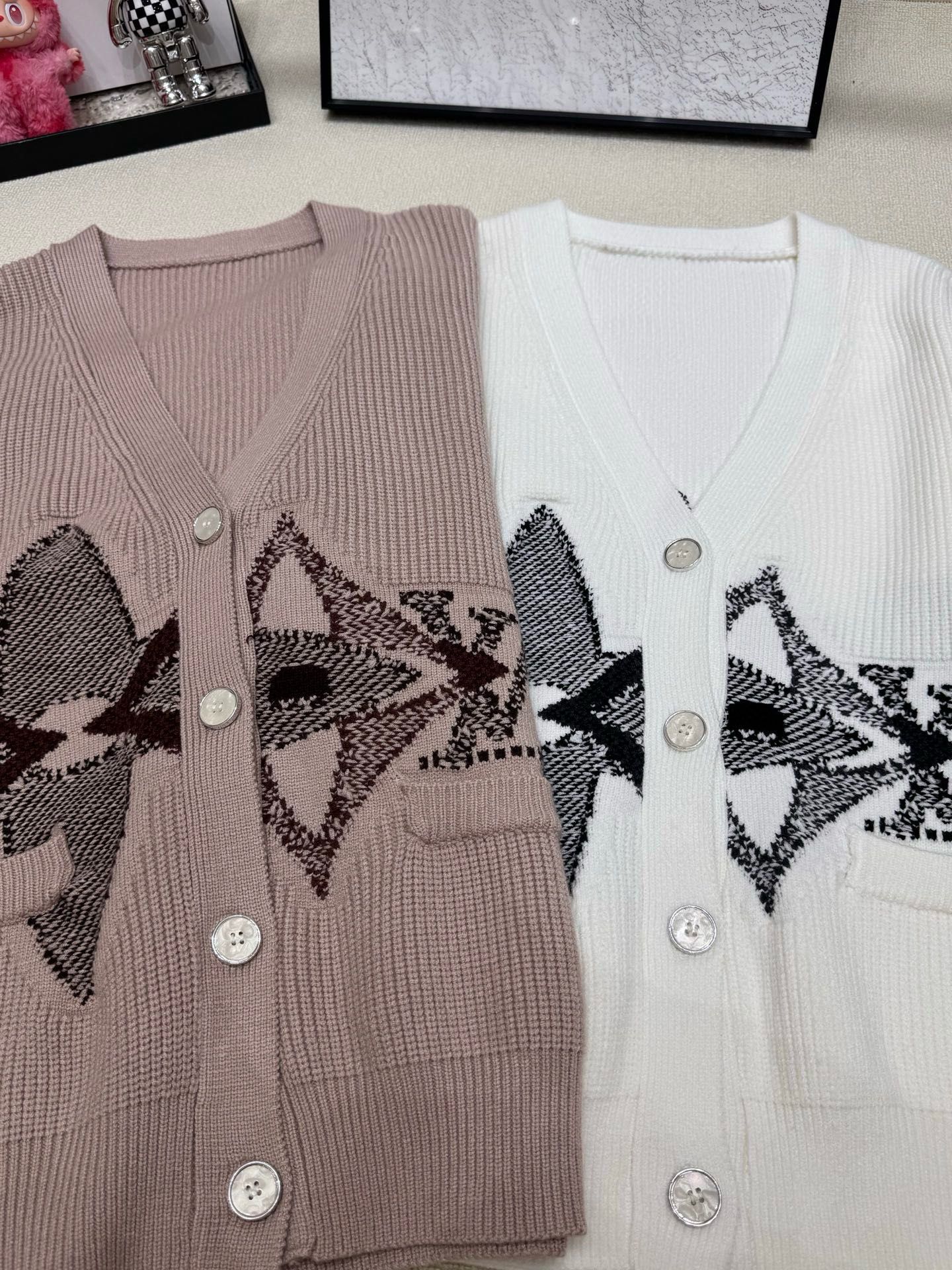 ルイヴィトン カーディガン ニット 男女兼用 A31739