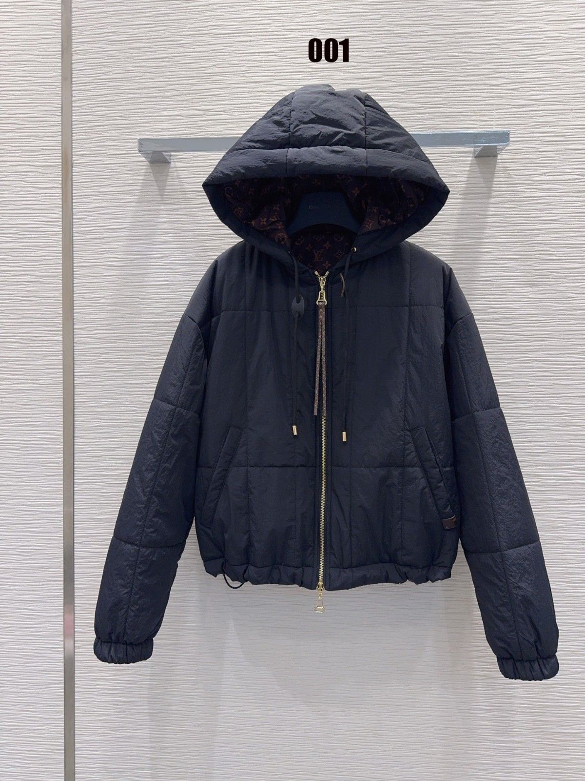 ルイヴィトン ジャケット 中綿入れ レディース A31737