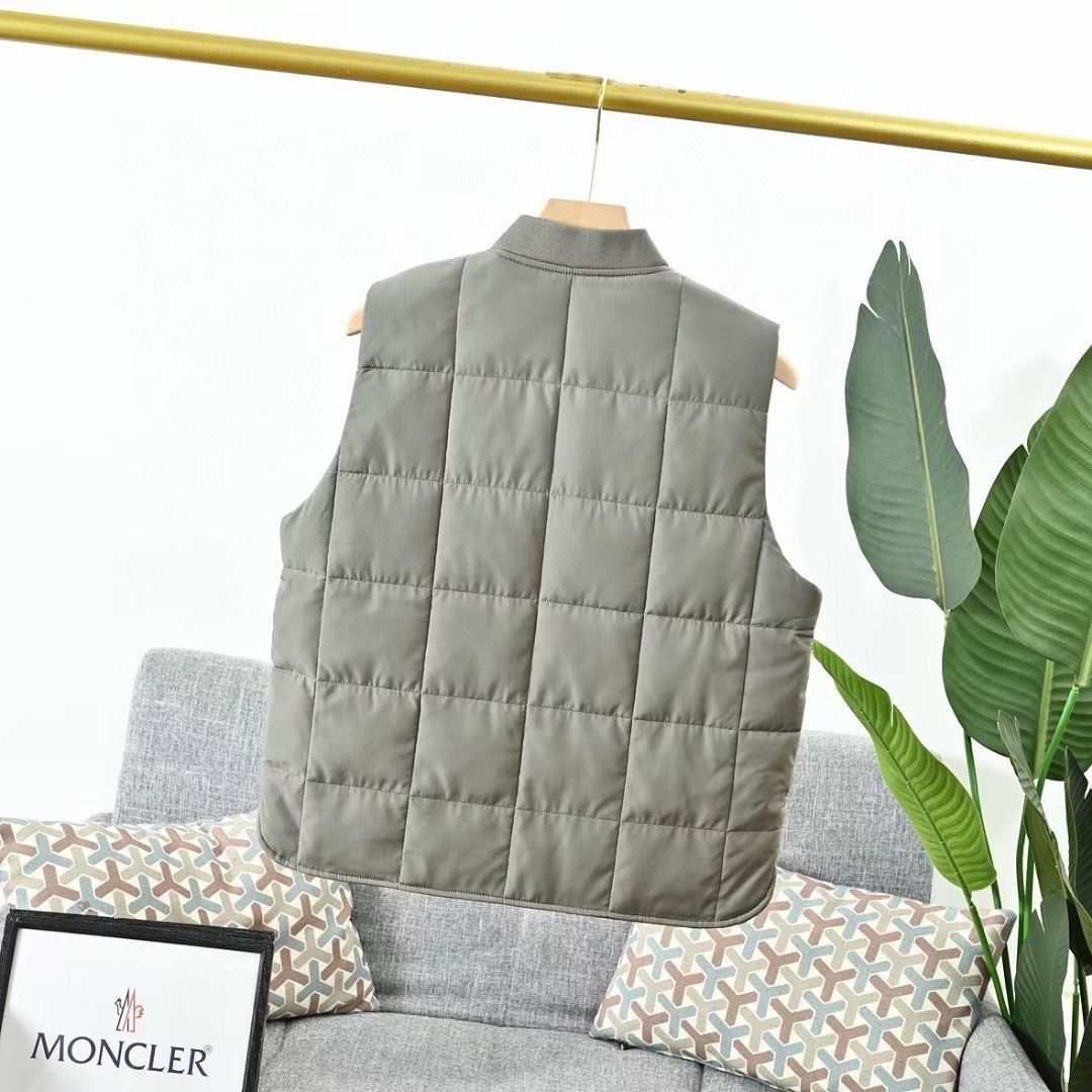モンクレール カップル用 ダウン ベスト A31712