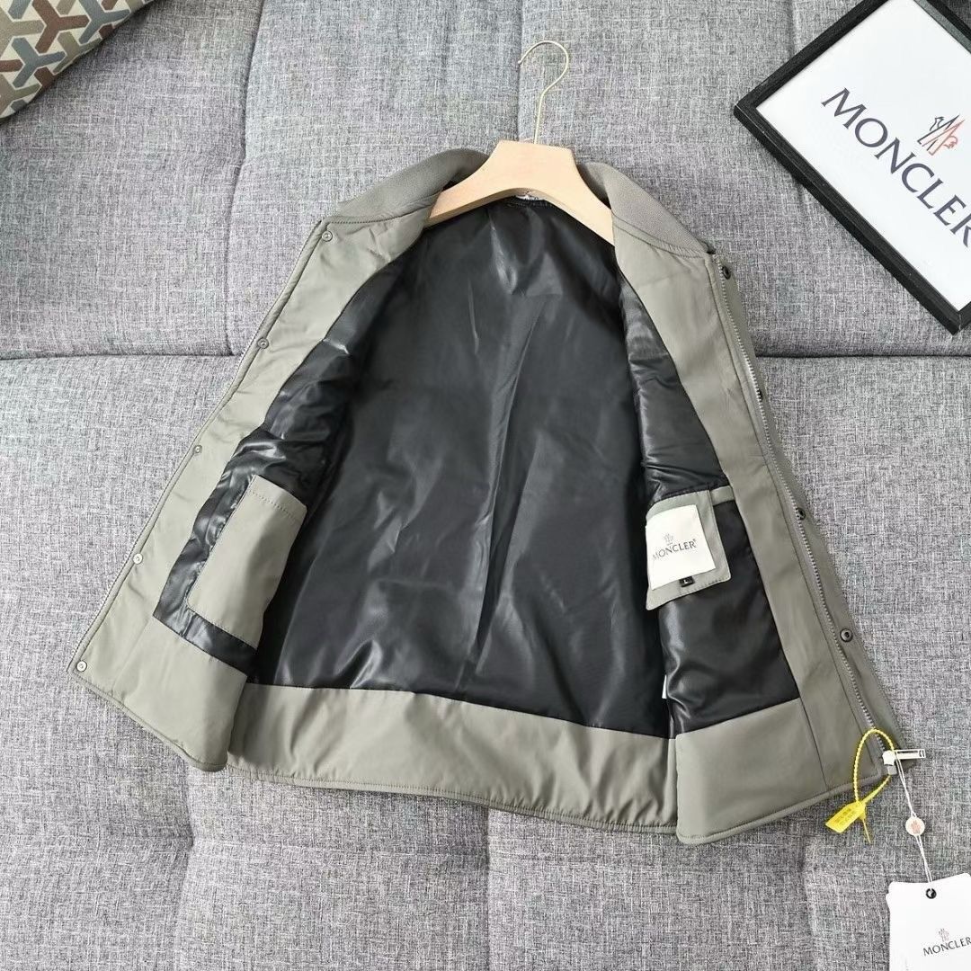 モンクレール カップル用 ダウン ベスト A31712