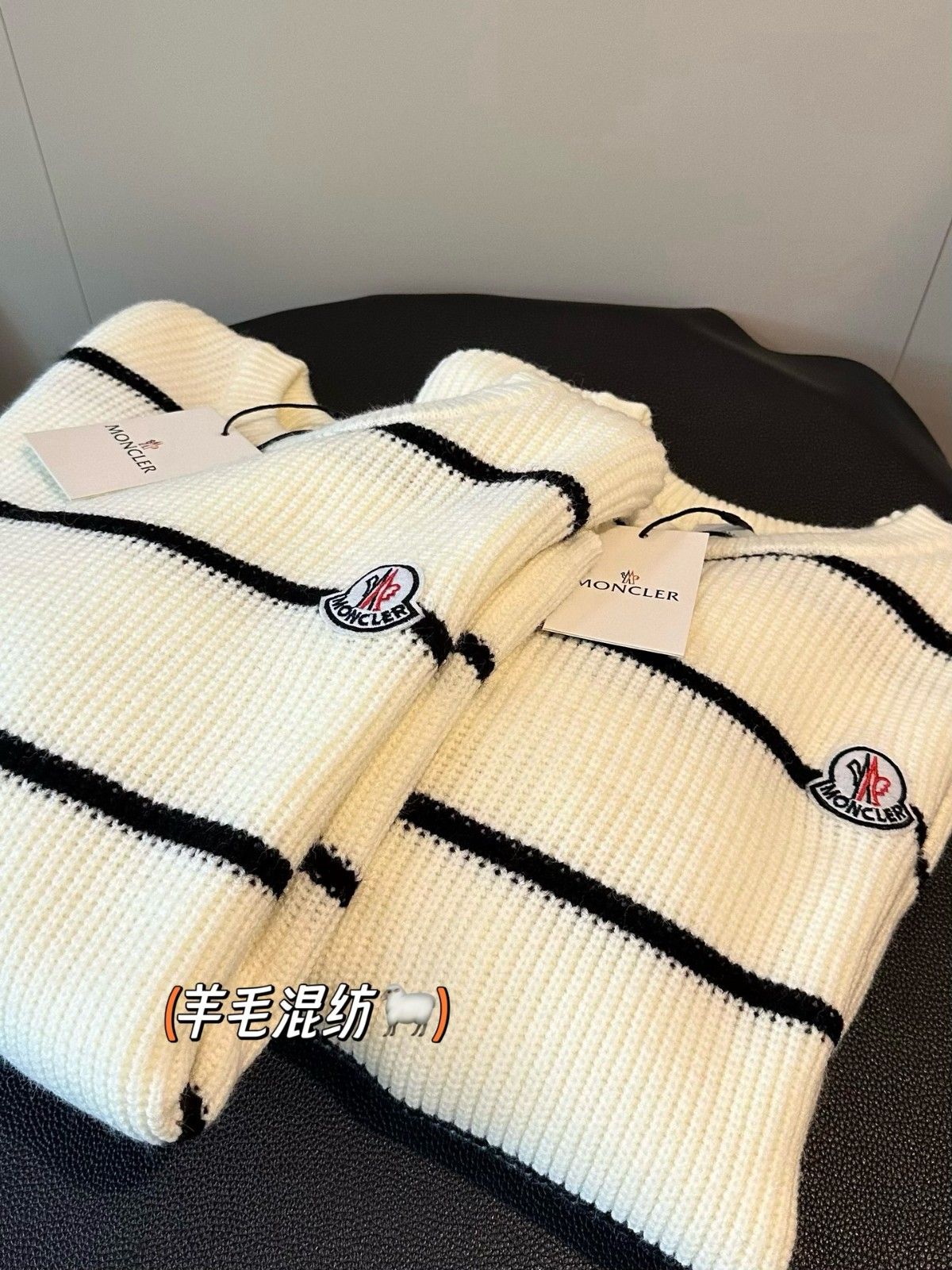 モンクレール セーター プルオーバー ゆったり A31709