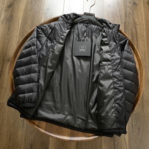 プラダ メンズ 軽量ダウンジャケット A31708