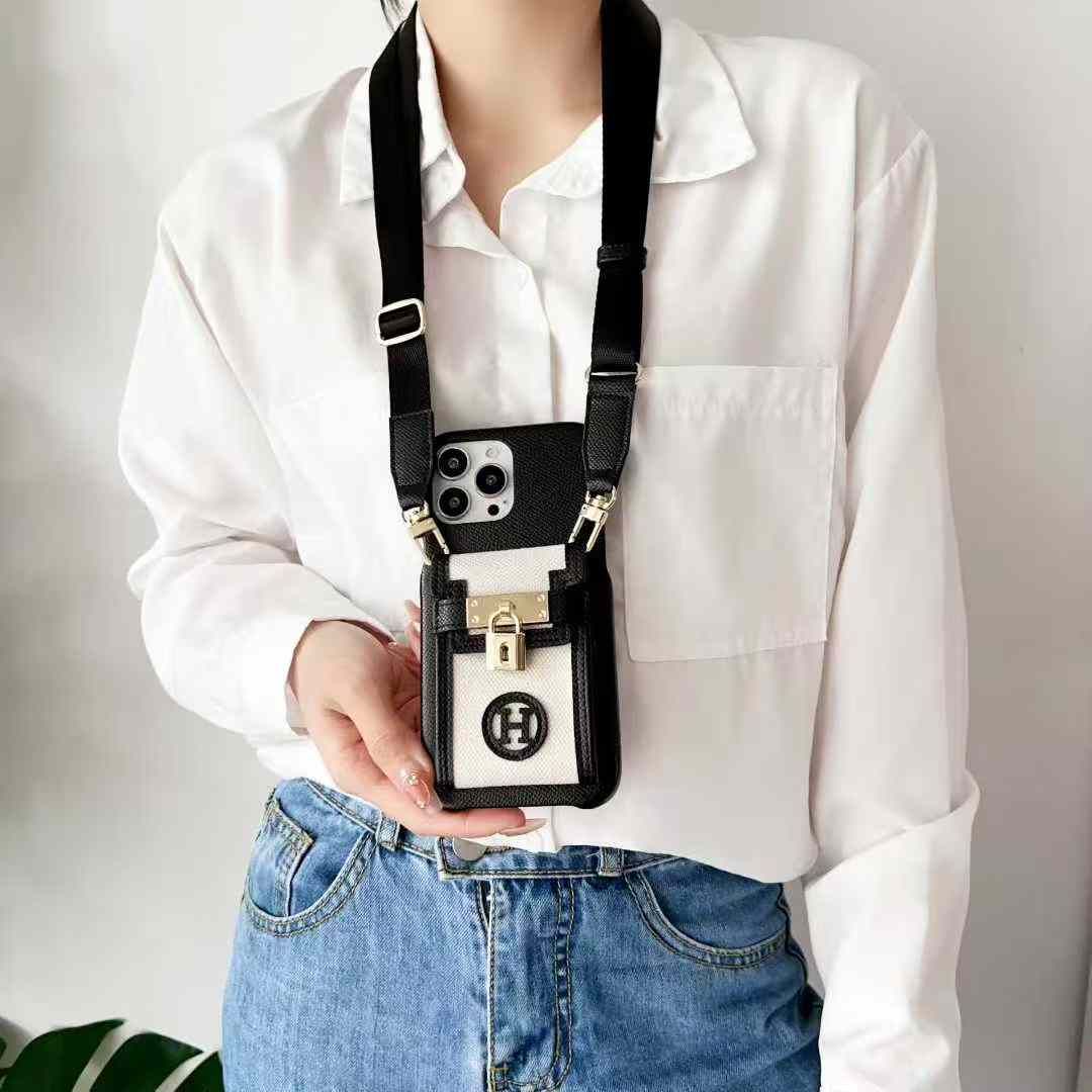 エルメスiPhone17/16/15/14/13/12ケース ショルダー