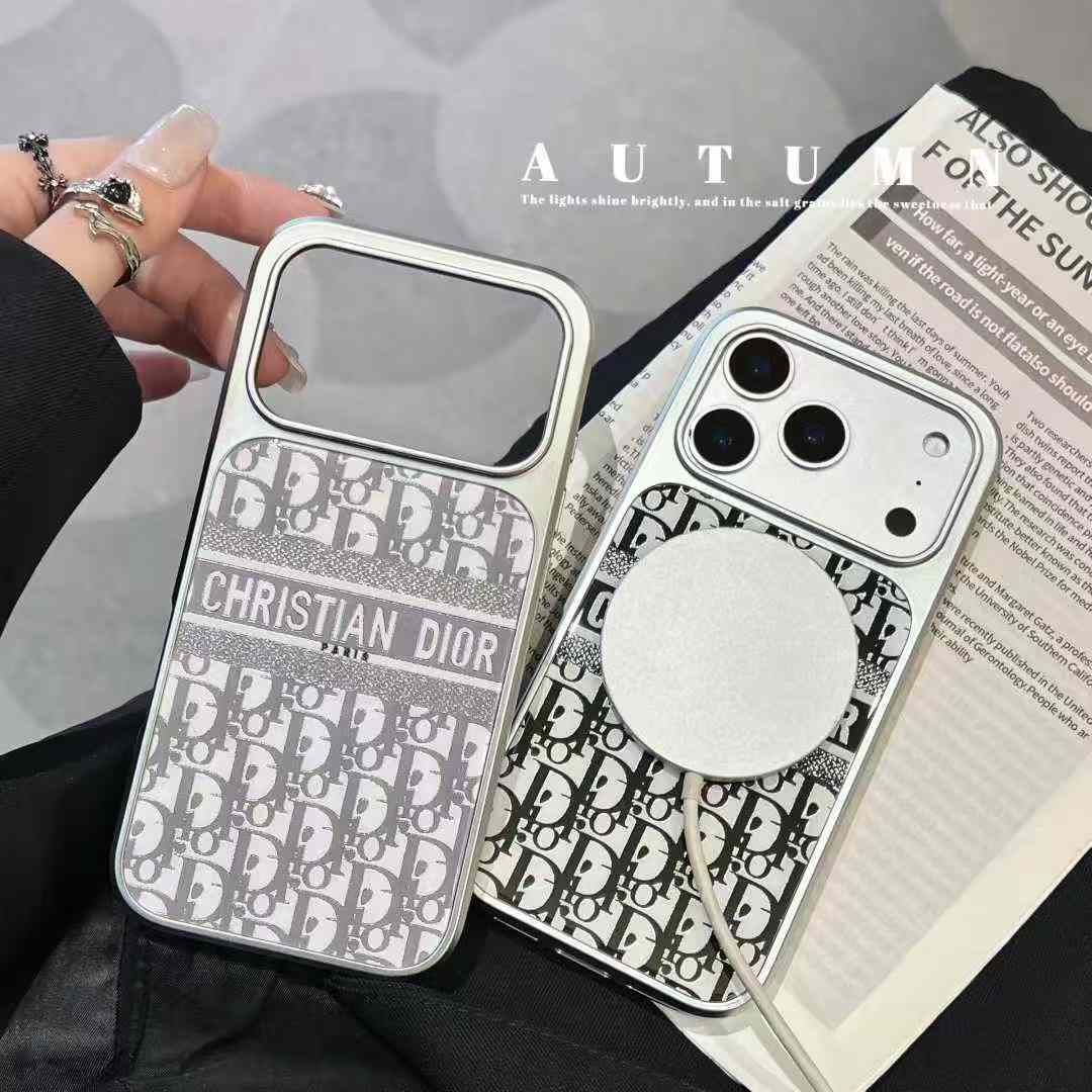 ディオールiPhone17/16/15/14/13ケース