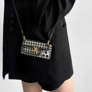 セリーヌiPhone17/16/15/14/13ケース