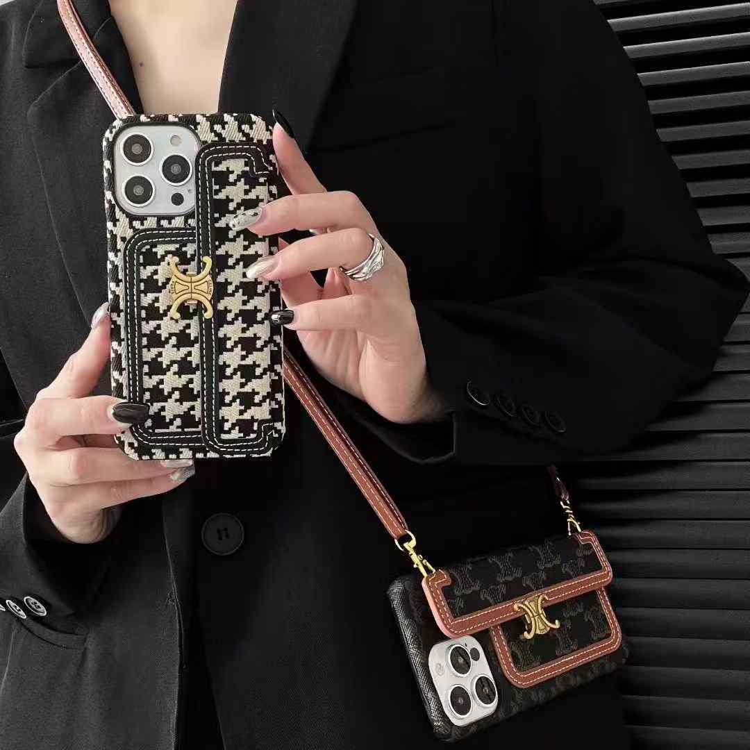 セリーヌiPhone17/16/15/14/13ケース