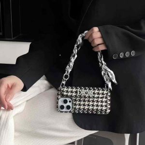 セリーヌiPhone17/16/15/14/13ケース