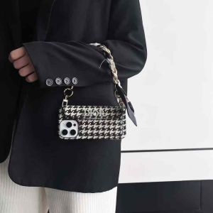 セリーヌiPhone17/16/15/14/13ケース