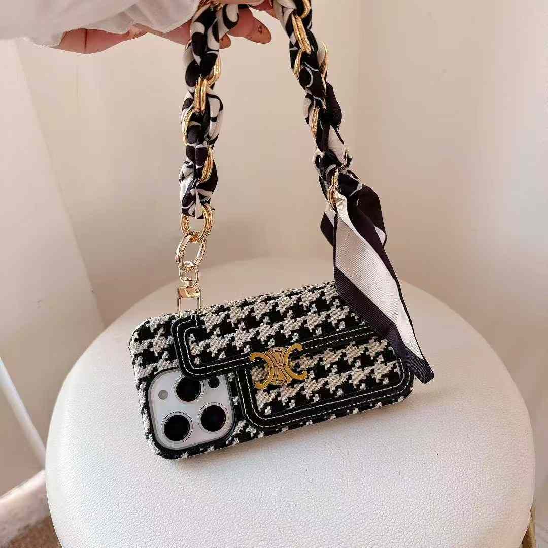 セリーヌiPhone17/16/15/14/13ケース