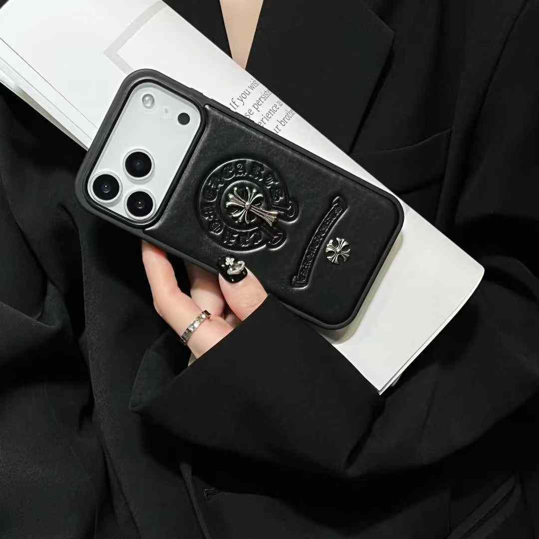 クロムハーツ iPhone17/16/15/14/13ケース