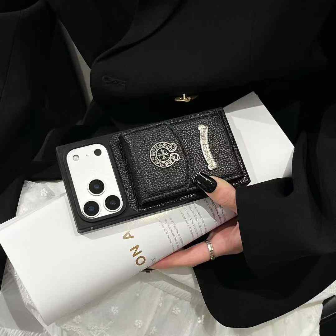 クロムハーツ iPhone17/16/15/14/13ケース