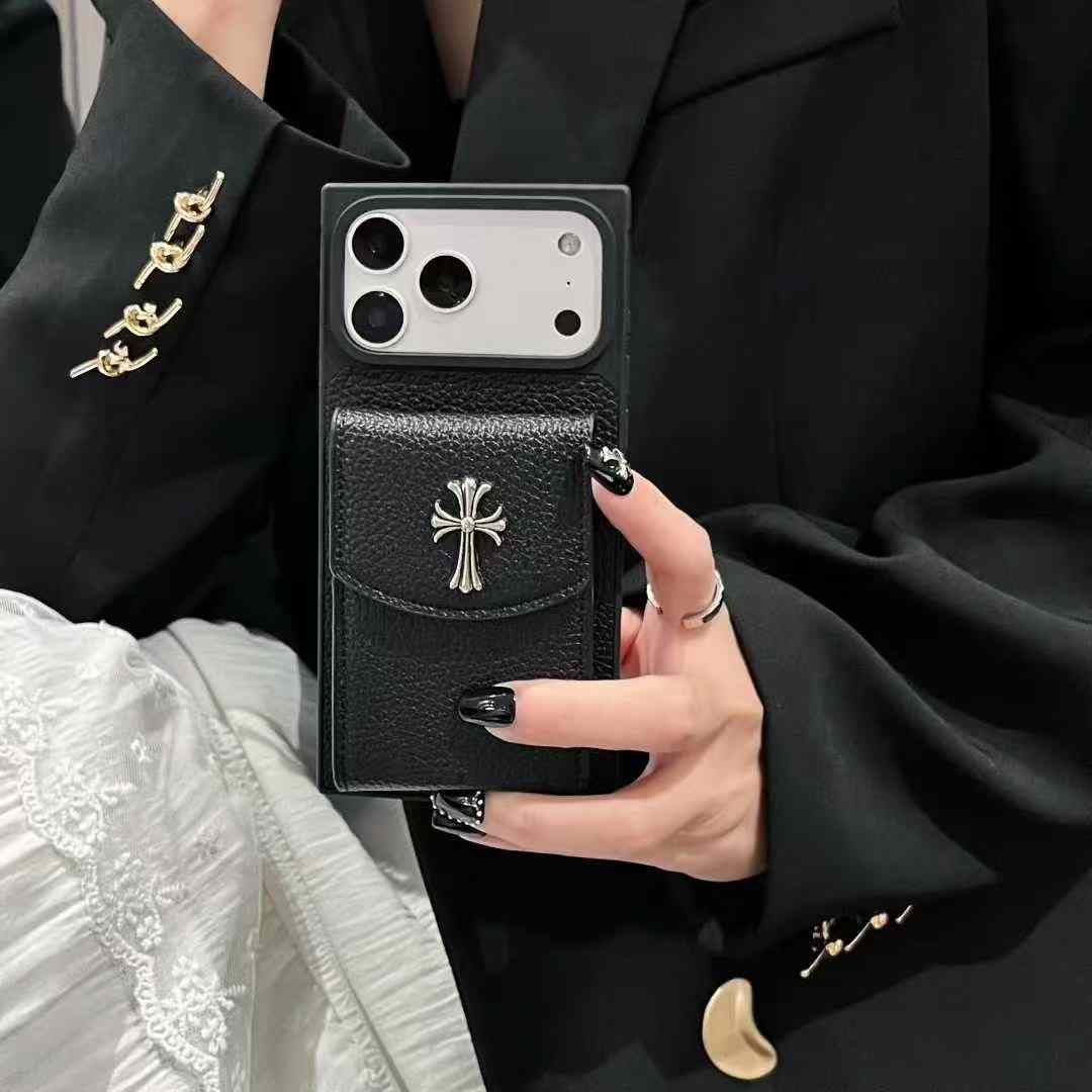 クロムハーツ iPhone17/16/15/14/13ケース