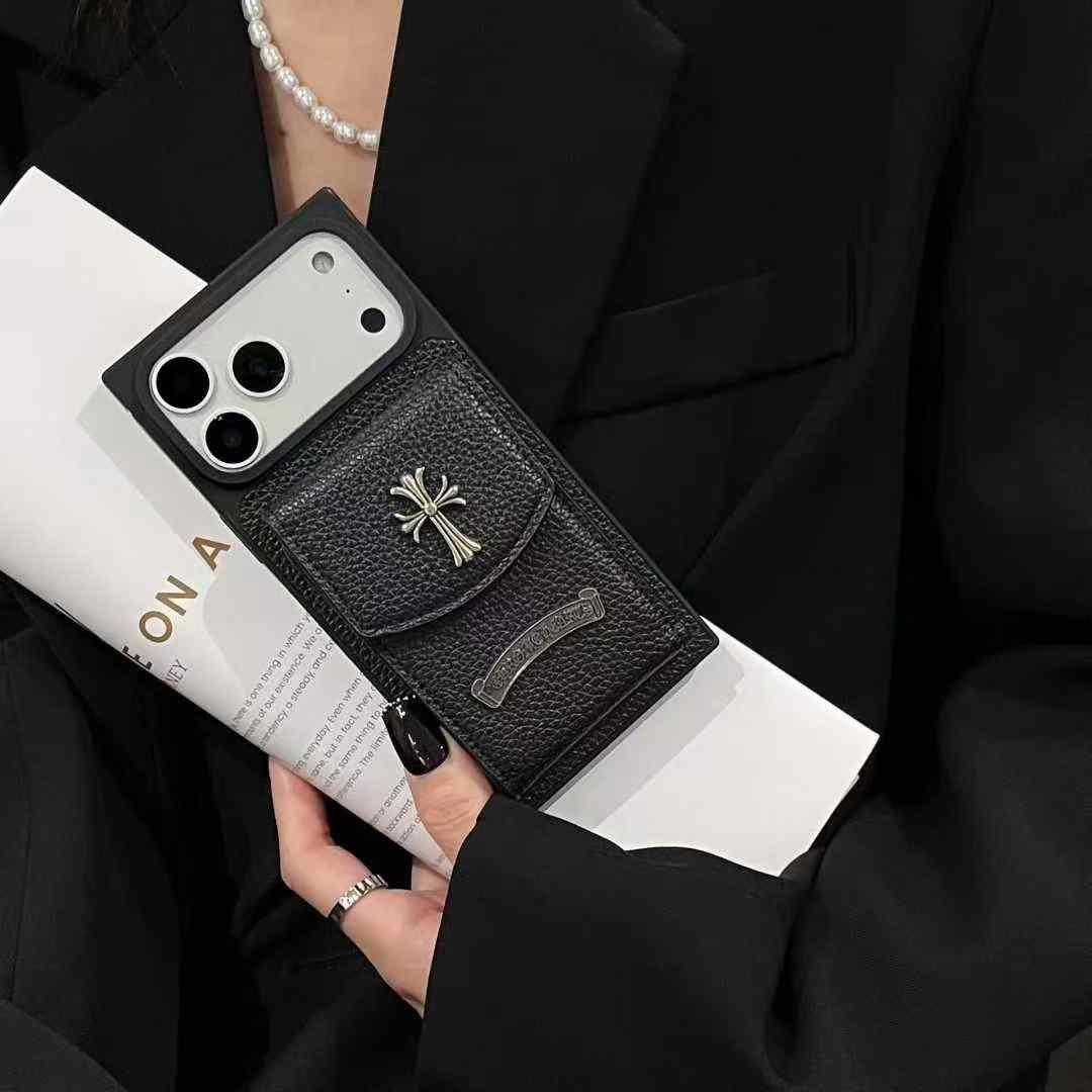 クロムハーツ iPhone17/16/15/14/13ケース