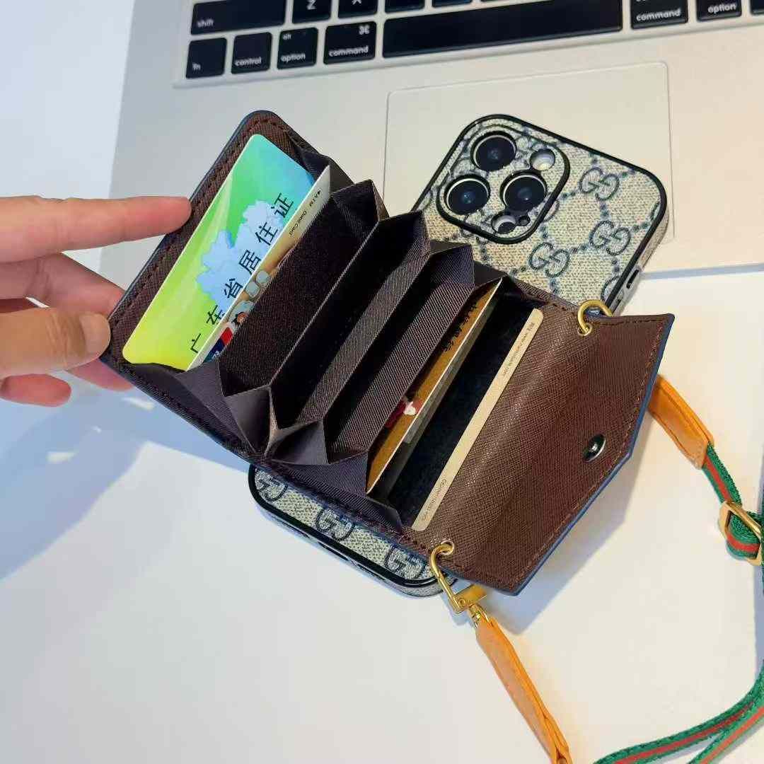 グッチ iPhone17/16/15/14/13/12/11ケース