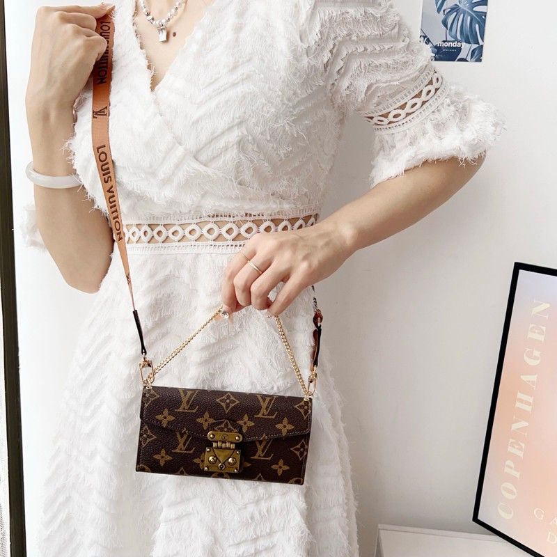 ルイヴィトン iPhone17/16/15/14/13/12ケース