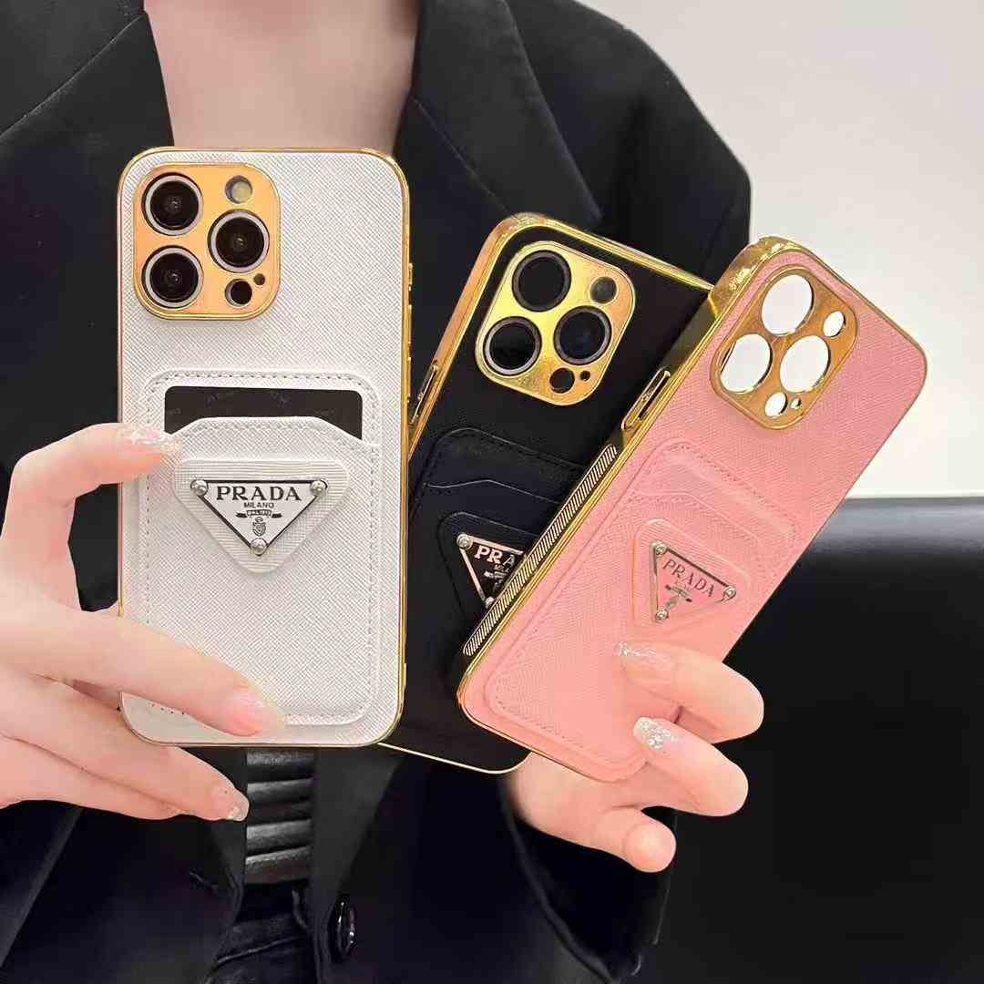 プラダiPhone17/16/15/14/13/12/11/xs/7/8ケース