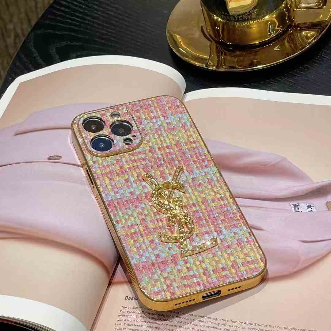 イヴサンローランiPhone16/15/14/13/12/11ケース