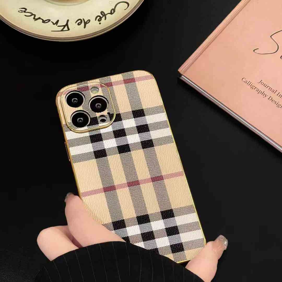 バーバリーiPhone16/15/14/13/12/11ケース