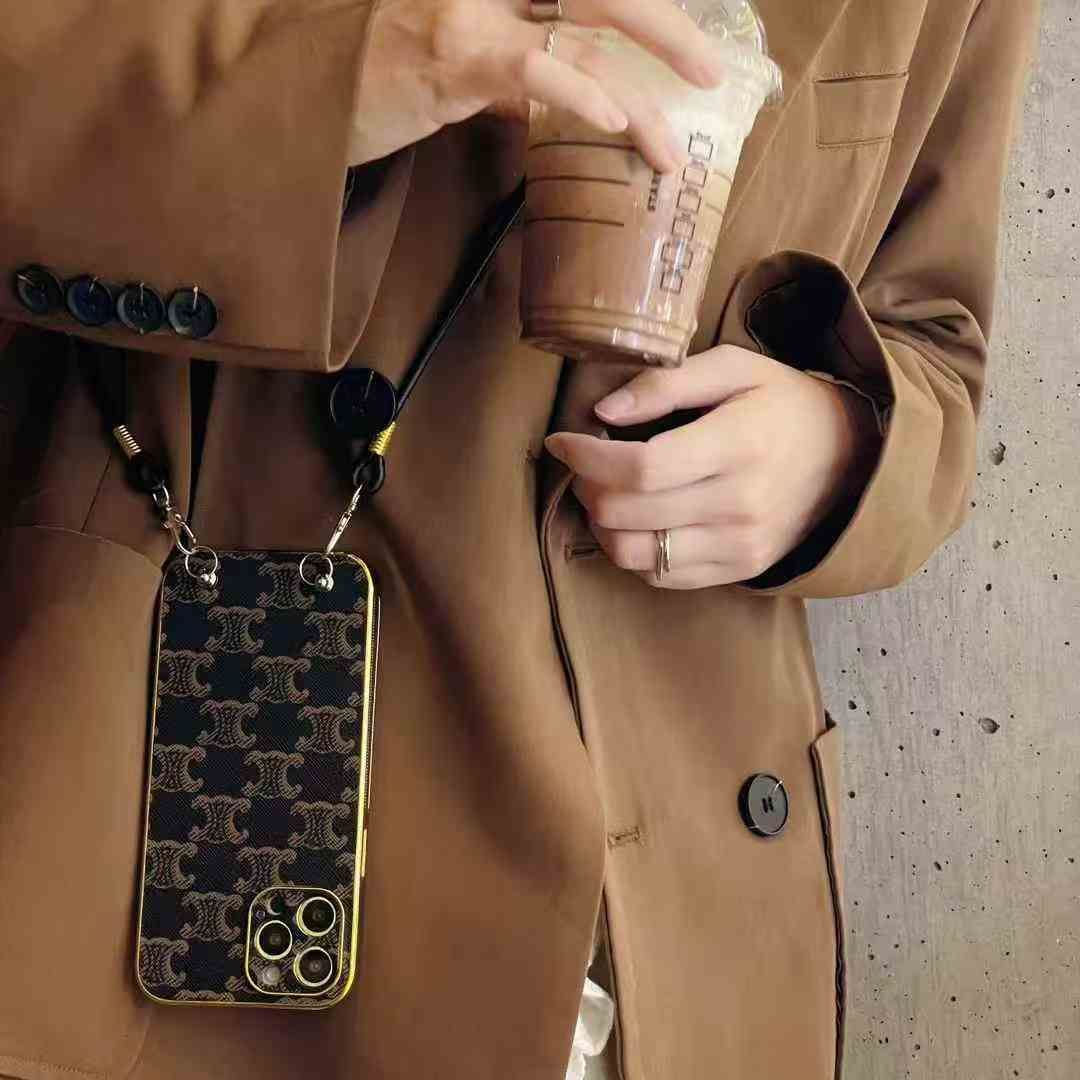 セリーヌiPhone17/16/15/14/13/12/11ケース