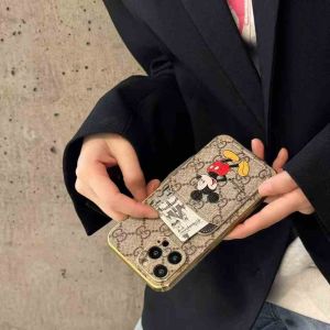 グッチ iPhone17/16/15/14/13/12/11ケース