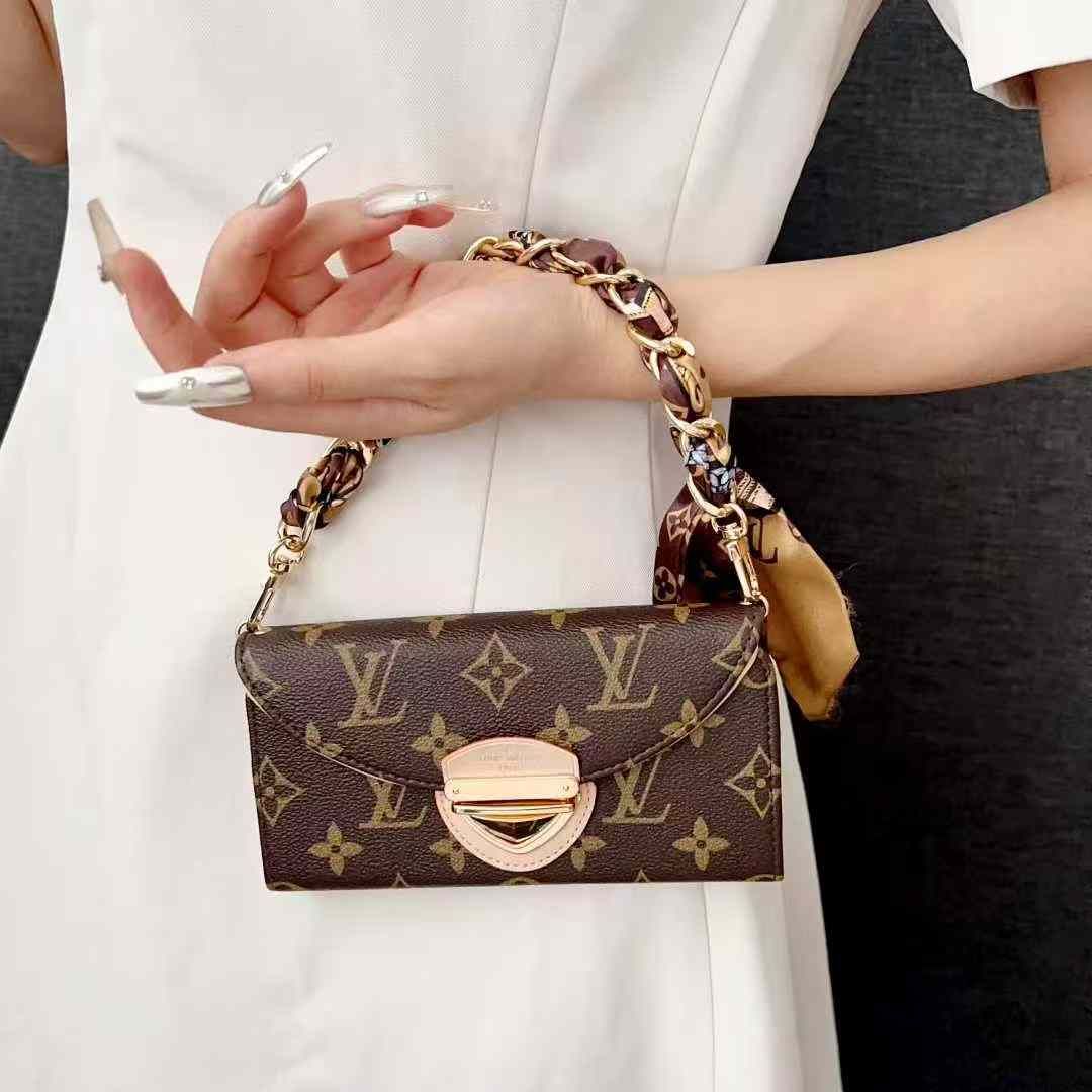 ルイヴィトン iPhone17/16/15/14/13/12/11ケース  ご希望のデザインをLINEでお知らせください