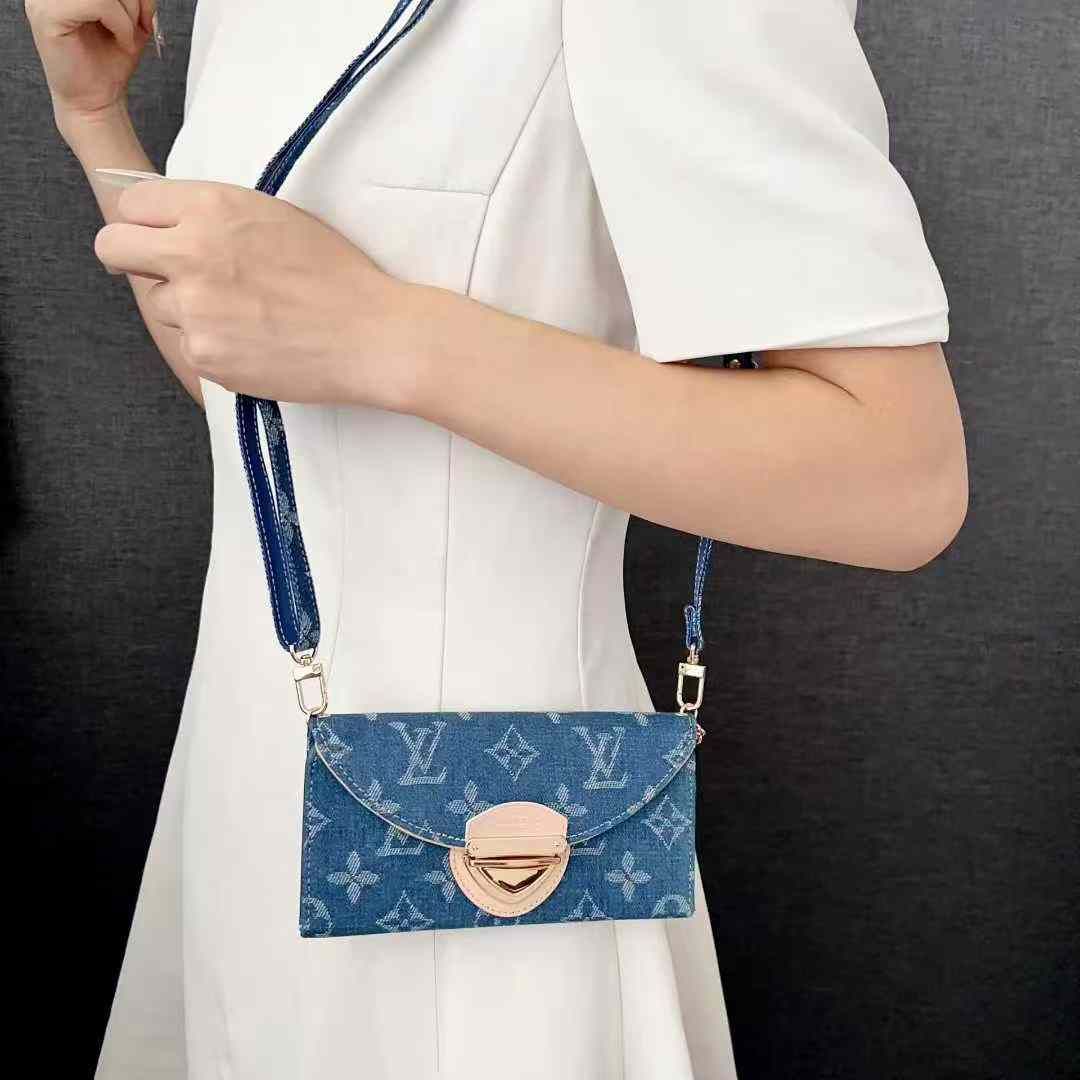 ルイヴィトン iPhone17/16/15/14/13/12/11ケース  ご希望のデザインをLINEでお知らせください