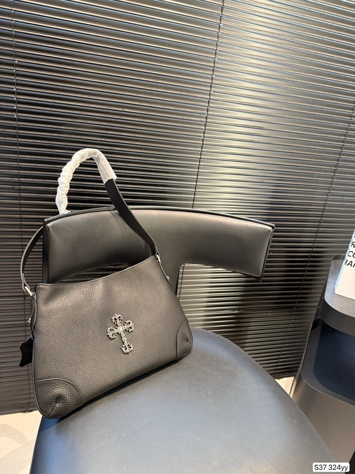 クロムハーツ ホーボーバッグ ショルダーバッグ 高品質 A31773