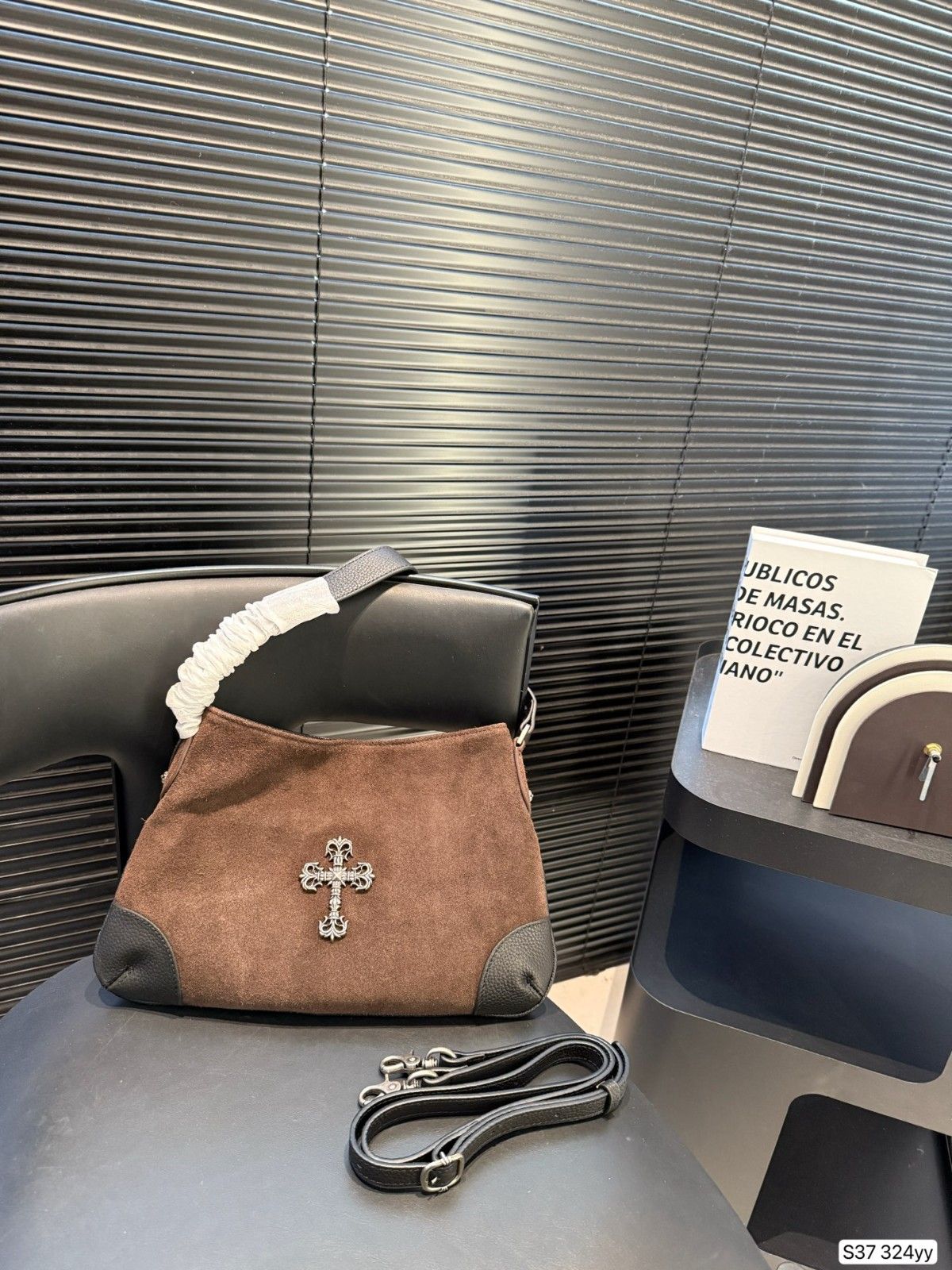 クロムハーツ ホーボーバッグ ショルダーバッグ 高品質 A31772