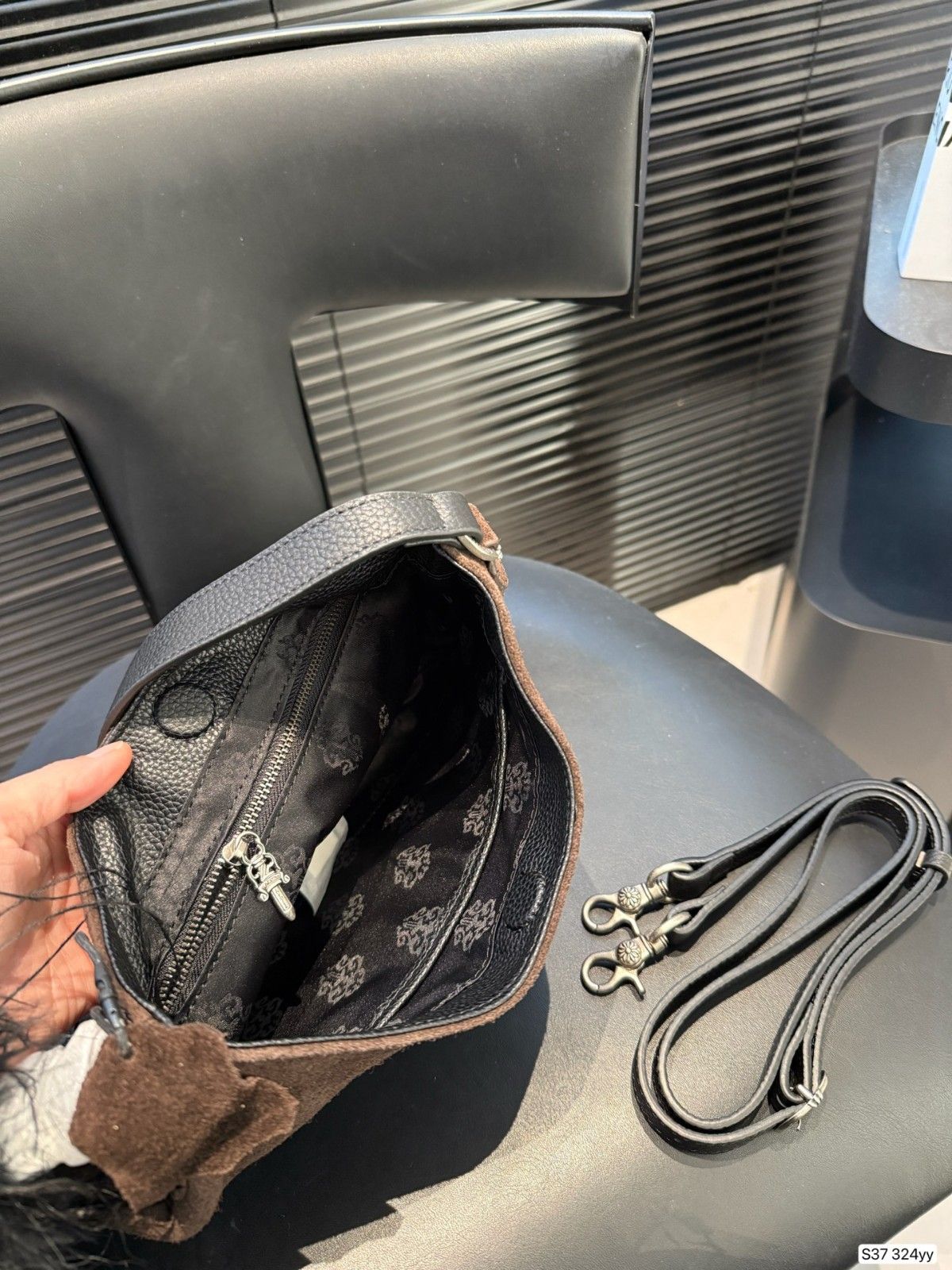 クロムハーツ ホーボーバッグ ショルダーバッグ 高品質 A31772