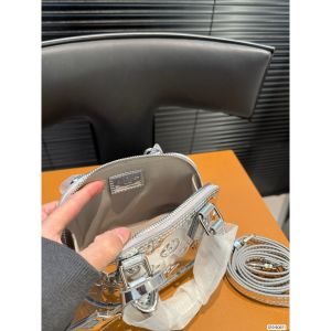 ルイヴィトン ハンドバッグ ショルダーシルバー エンボス加工 可愛い A31776