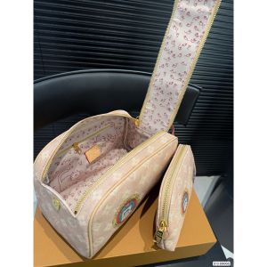 ルイヴィトン 化粧ポーチ ダブルジッパー ファッション 高品質 A31775