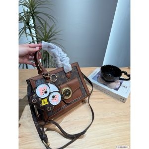 ルイヴィトン ハンドバッグ トートバッグ 可愛い A31770