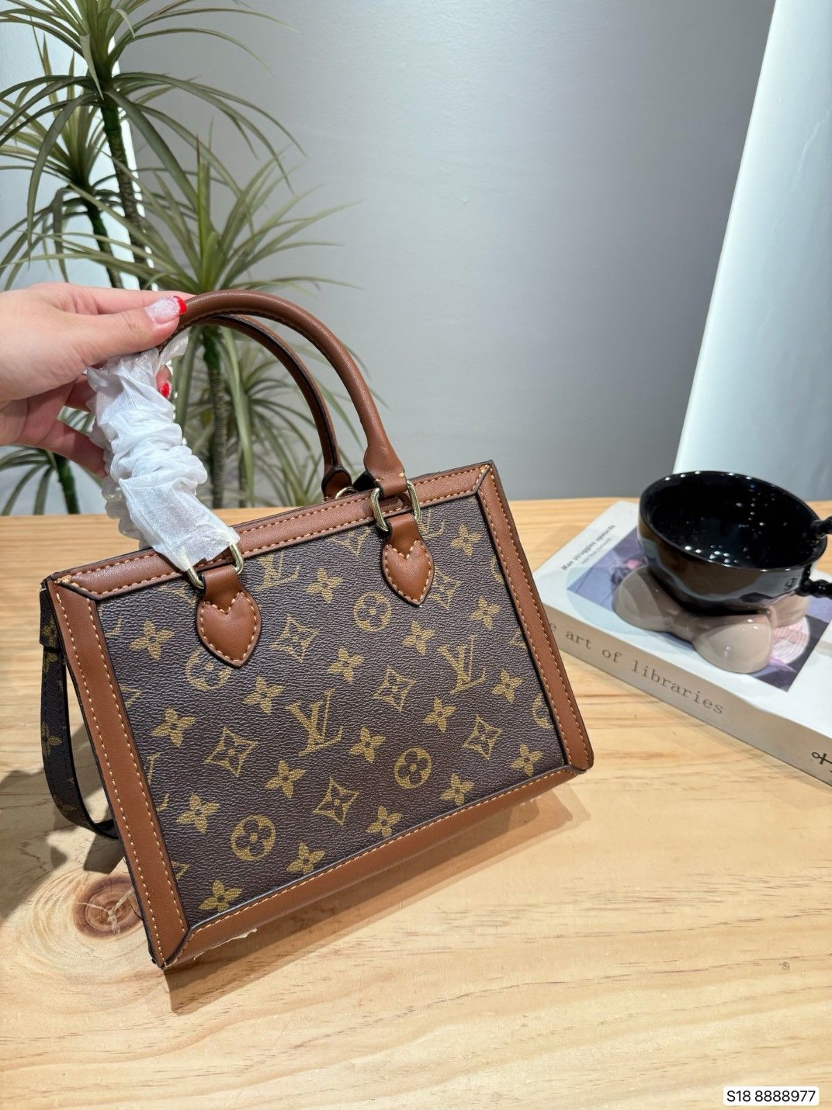 ルイヴィトン ハンドバッグ トートバッグ 可愛い A31770