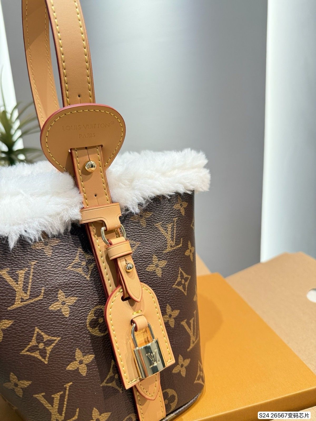 ルイヴィトン バケットバッグ 可愛い 秋冬 A31768