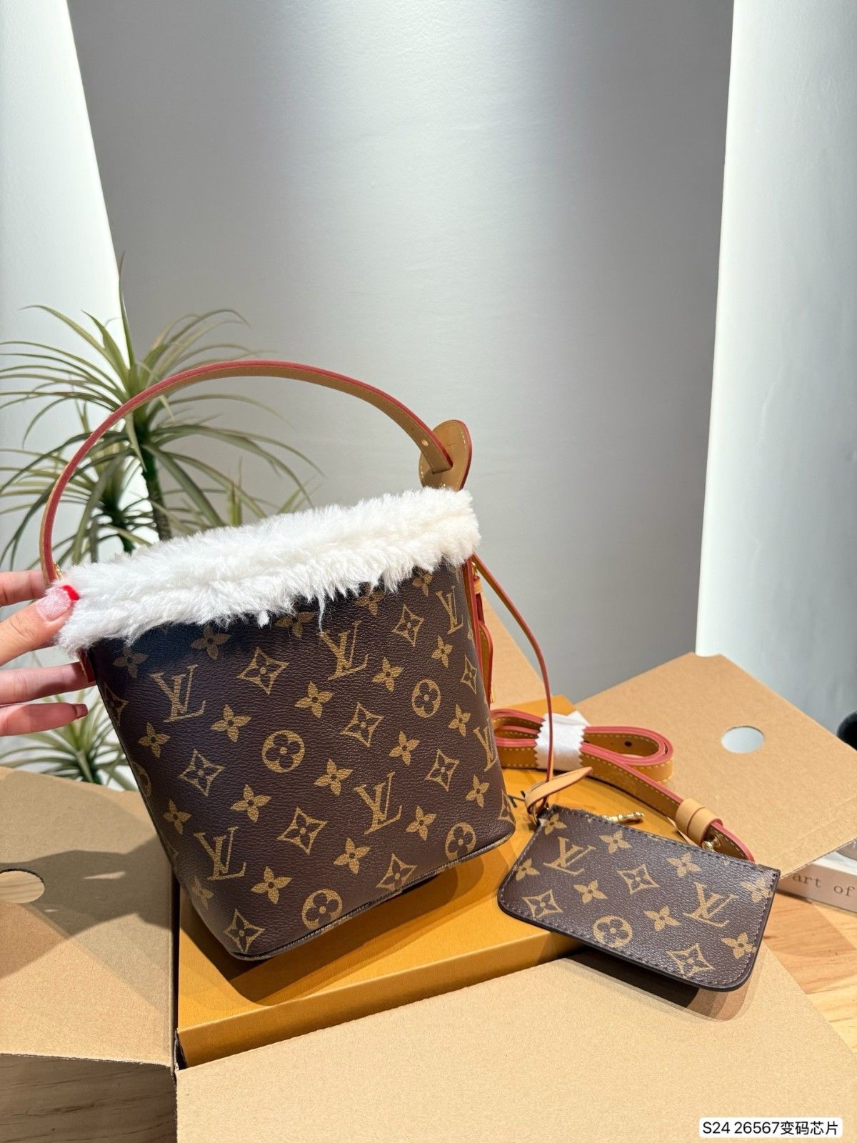 ルイヴィトン バケットバッグ 可愛い 秋冬 A31768