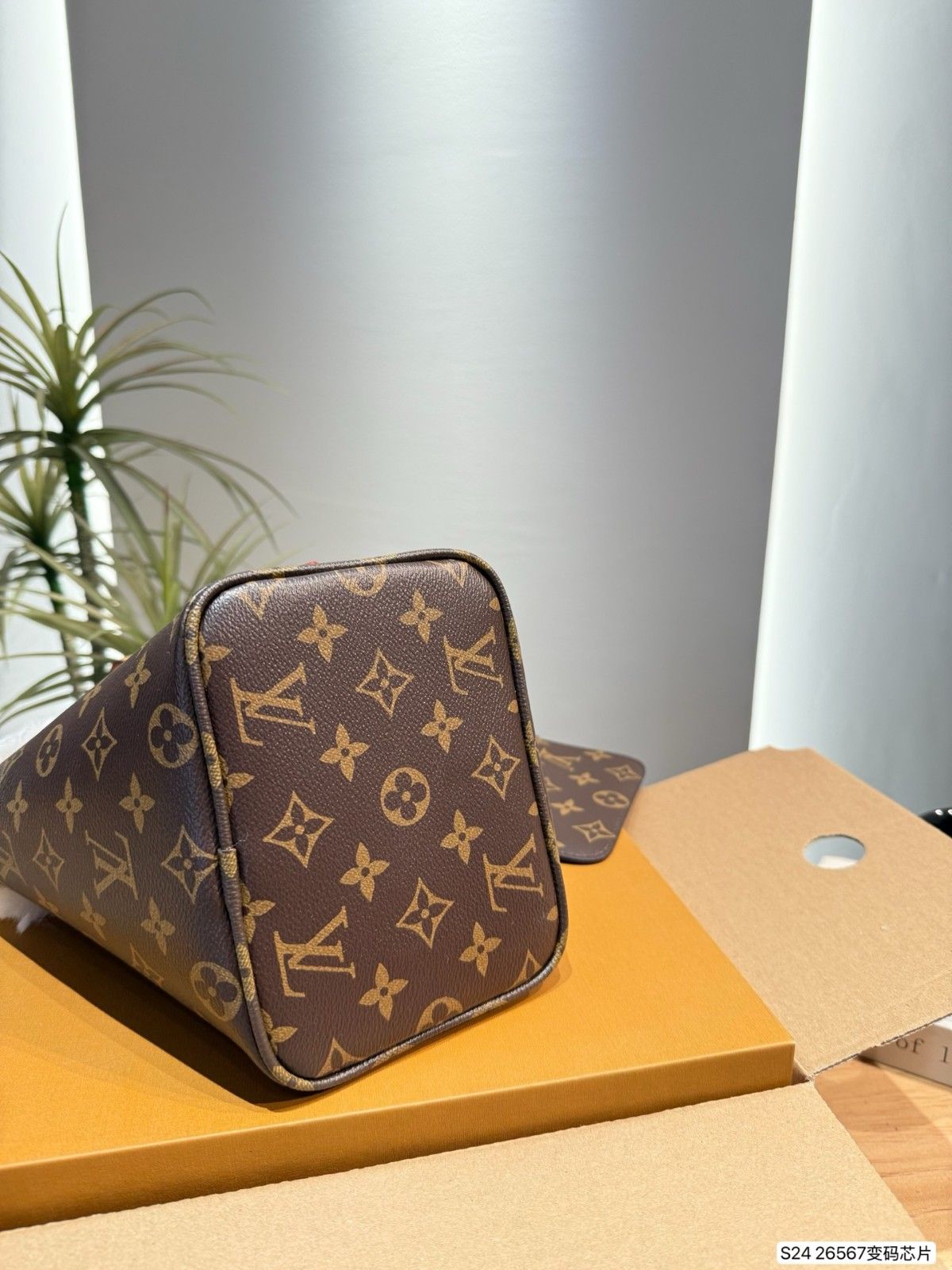 ルイヴィトン バケットバッグ 可愛い 秋冬 A31768